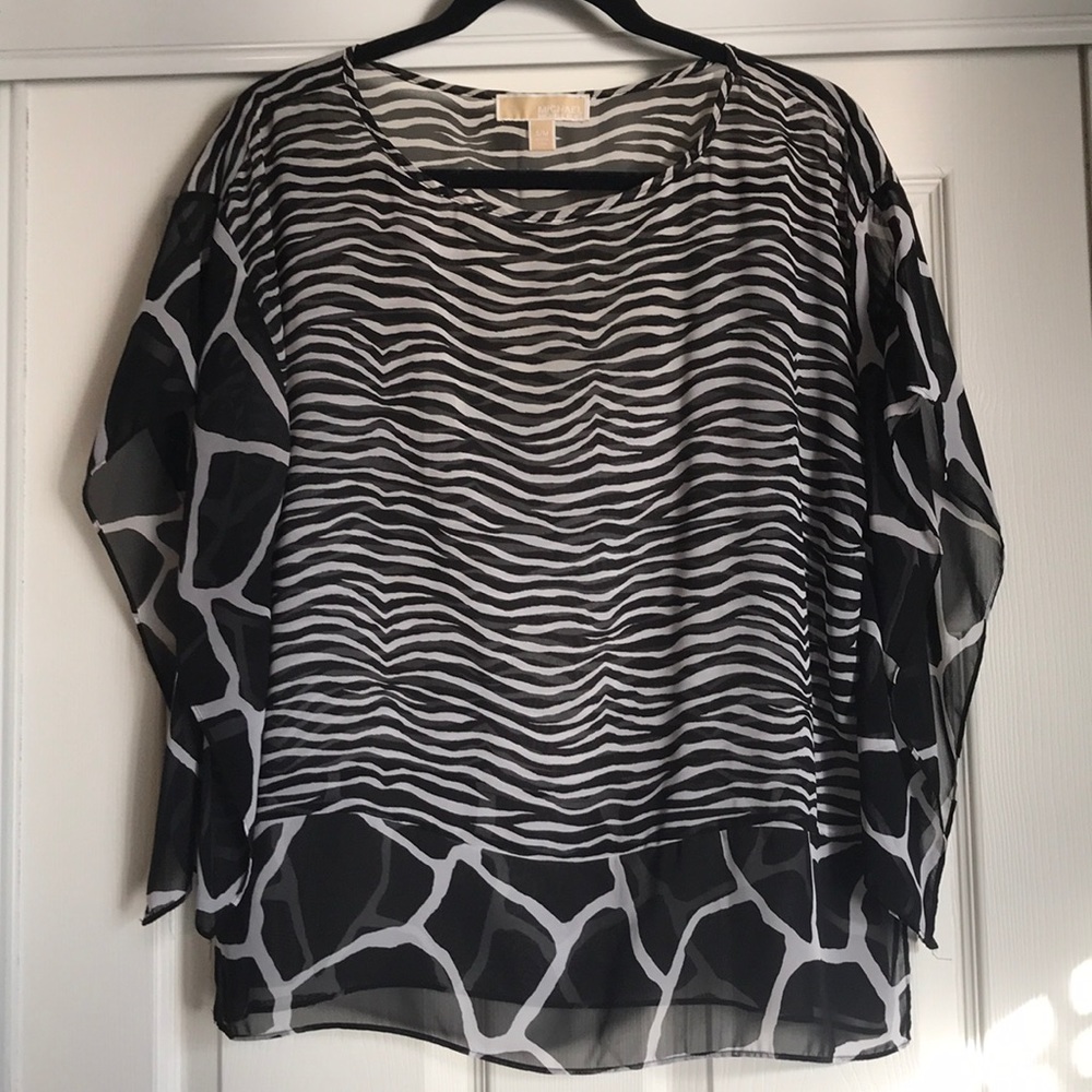 Michael Kors black & white flowing top